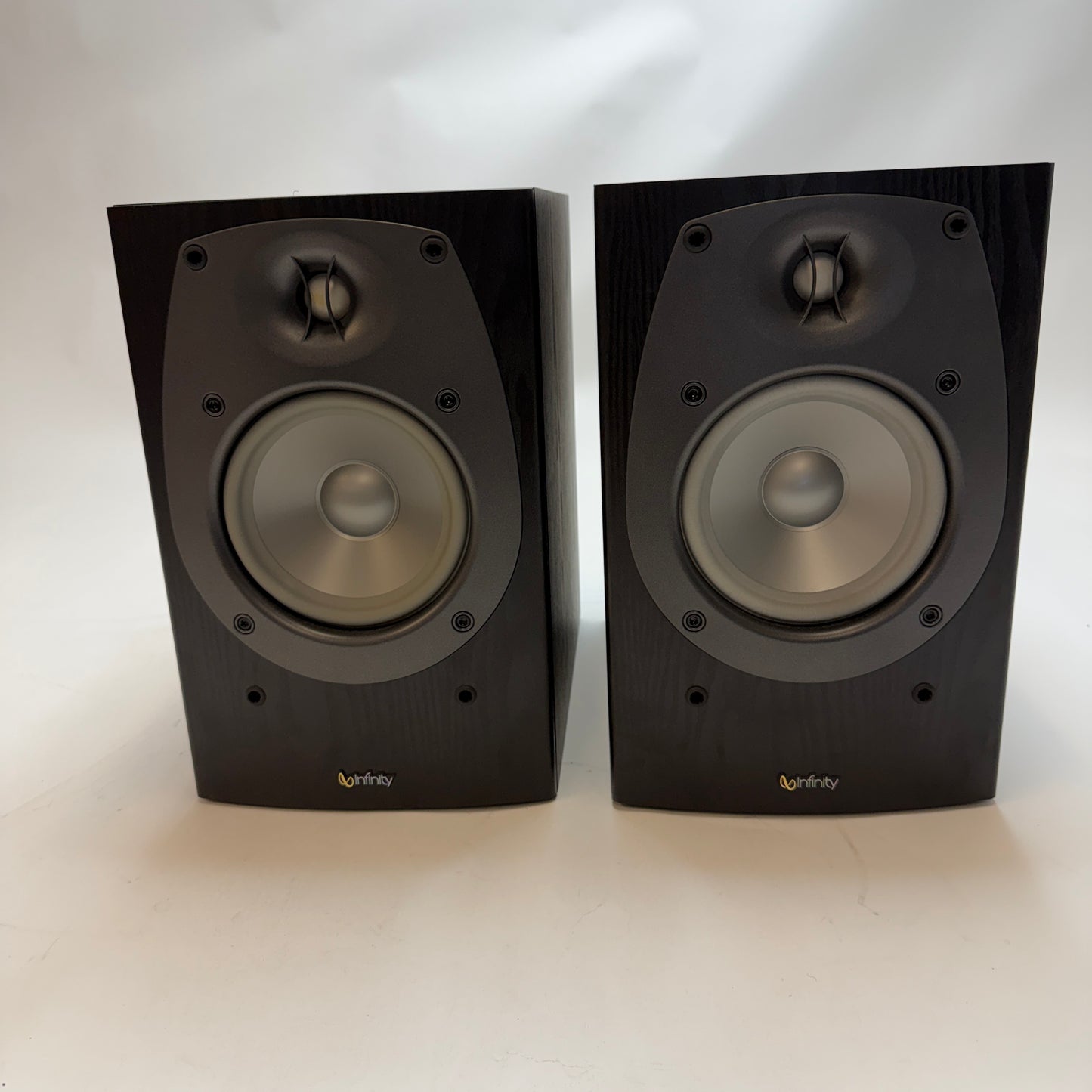 Infinity Beta 20 Bookshelf Speakers x2 Black