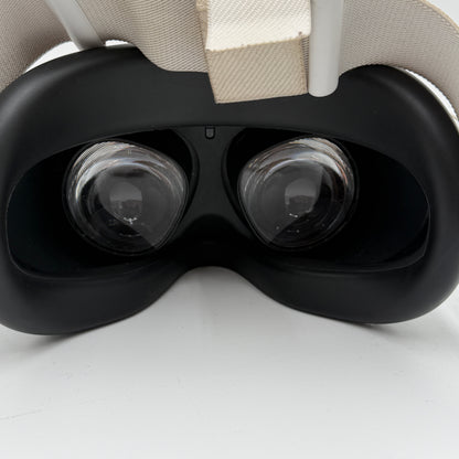 Oculus Quest 2 128GB Video Game System White Used