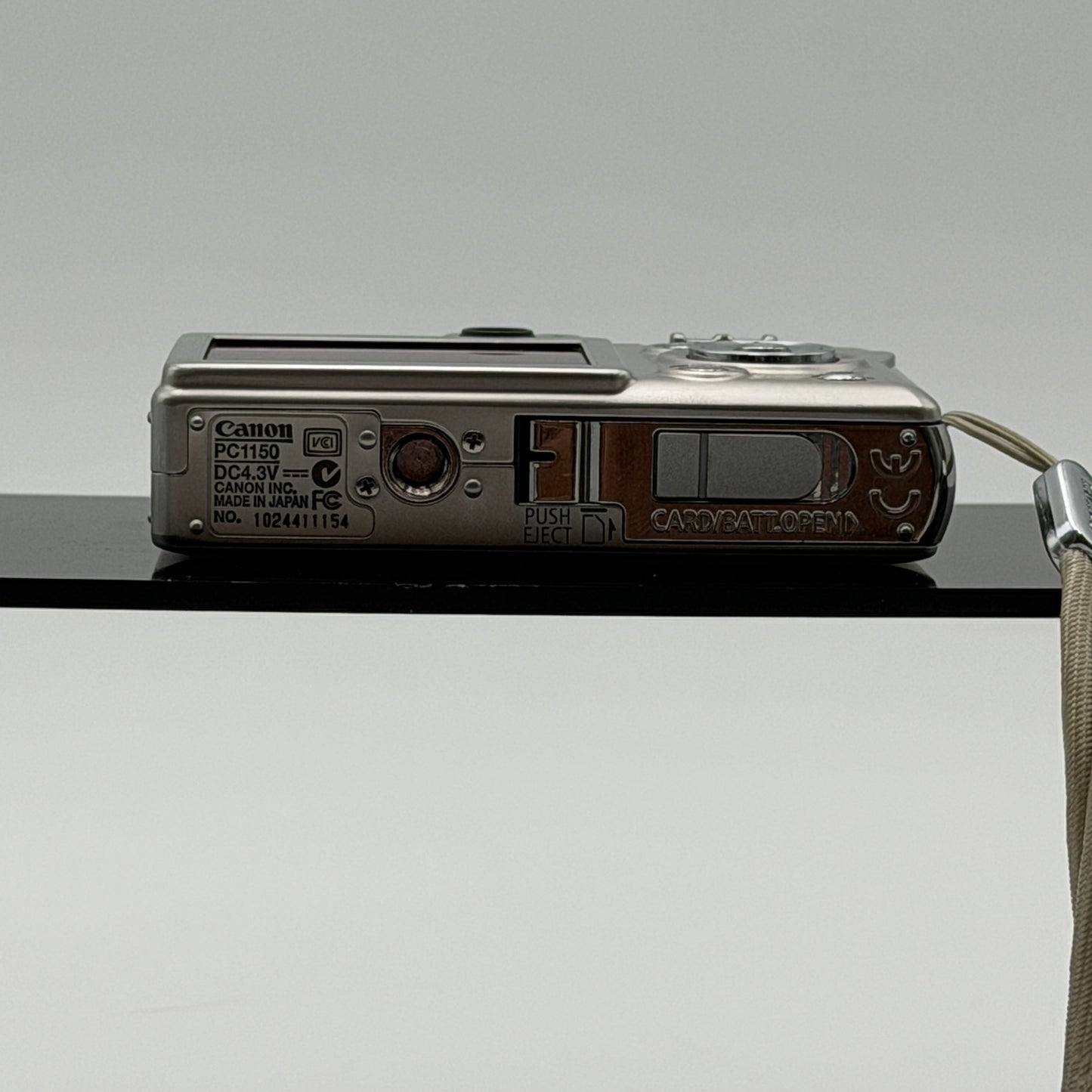 Canon Powershot SD400 Digital ELPH Silver 10 MP