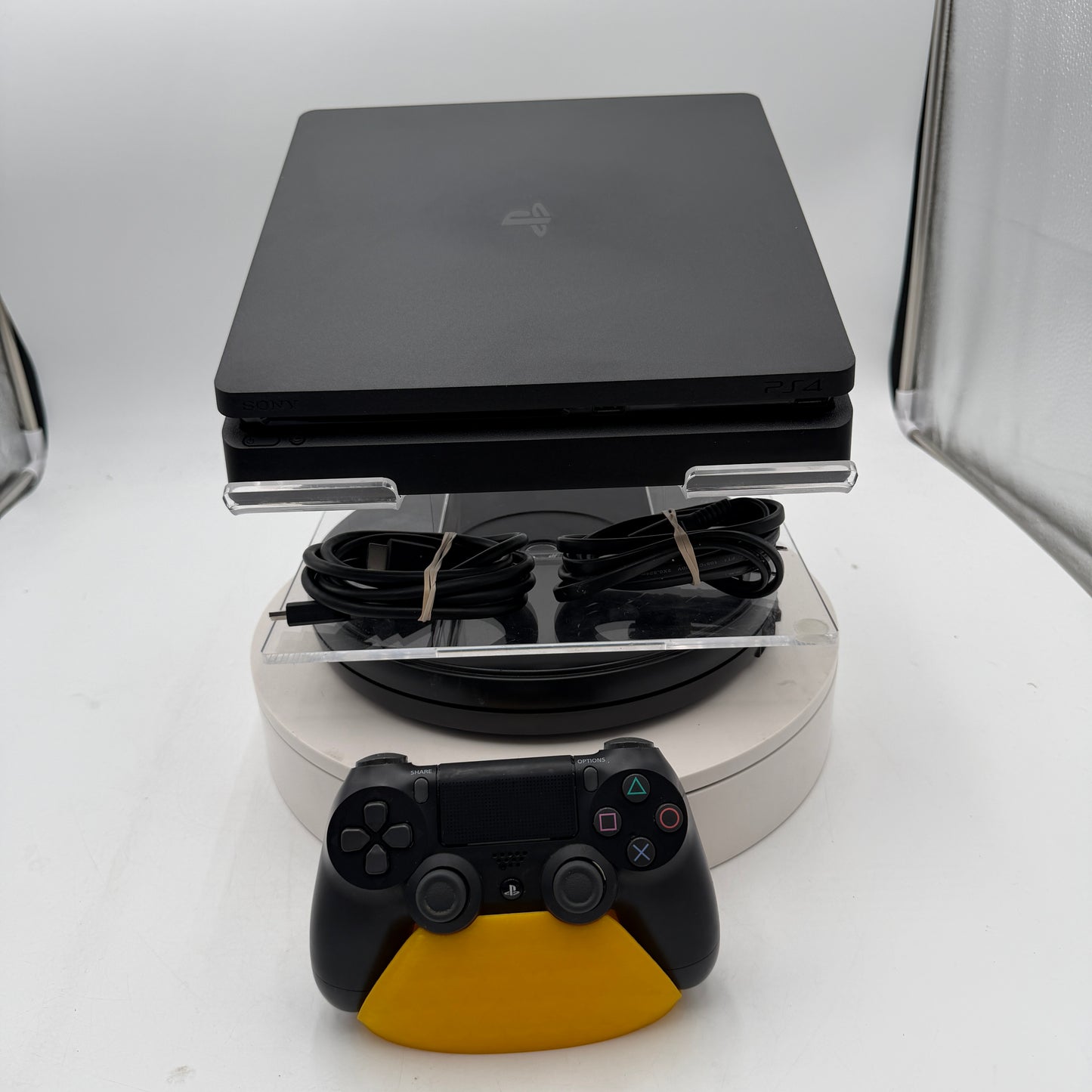 Sony PlayStation 4 CUH-2115B 825GB Black Used - B