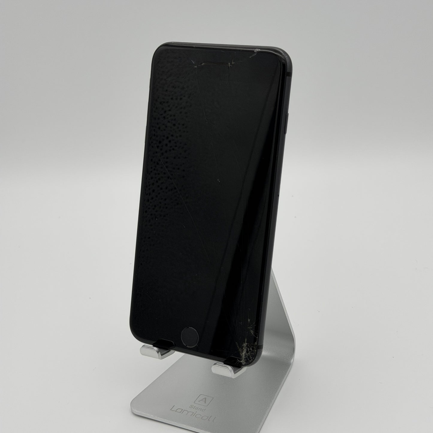 Apple iPhone 8 Plus 5.5 Inch 64GB READ