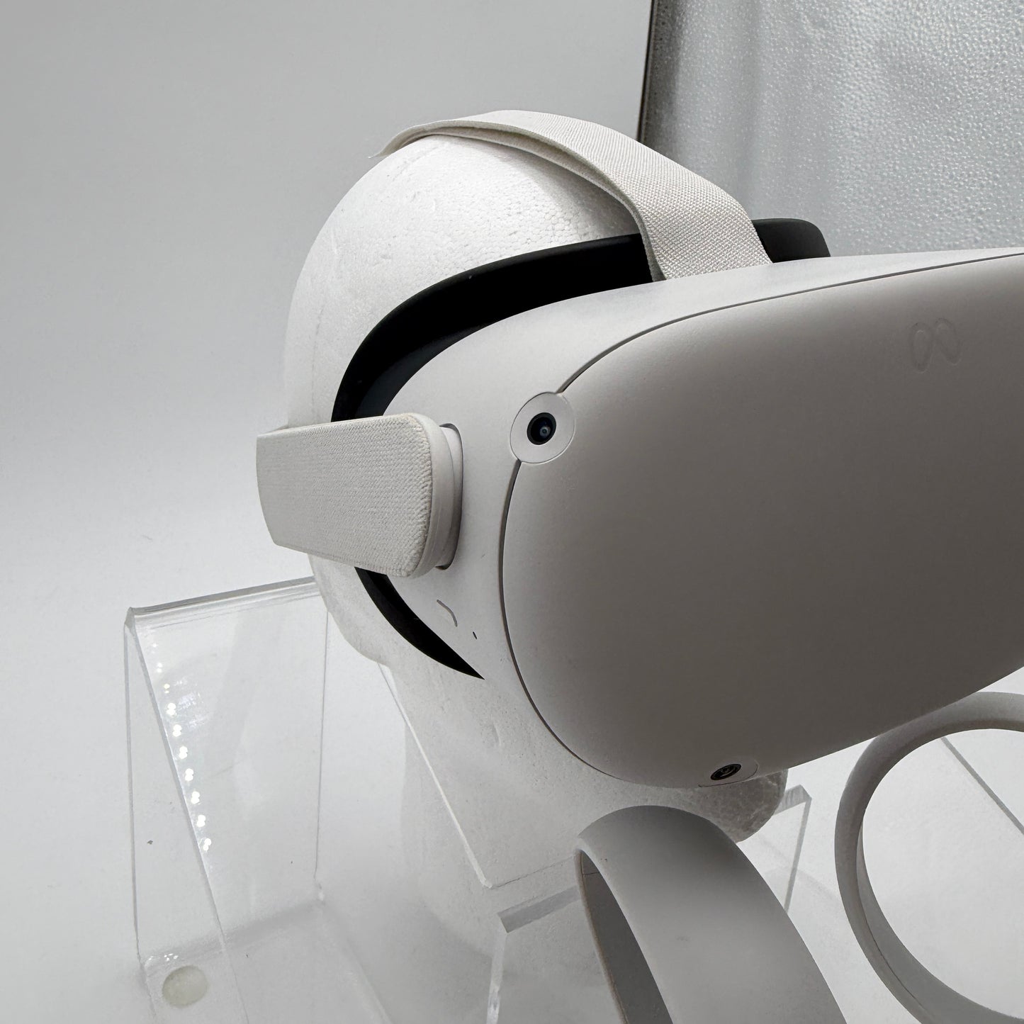 Meta Oculus Quest 2 128GB Virtual Reality Headset - White