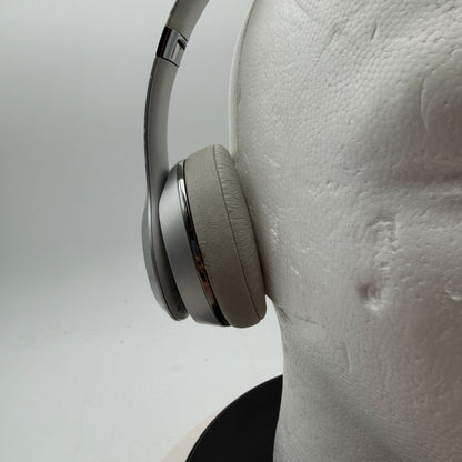 Beats Solo 3 Wireless Headphones Silver Needs New Ear Pads WORKS GREAT