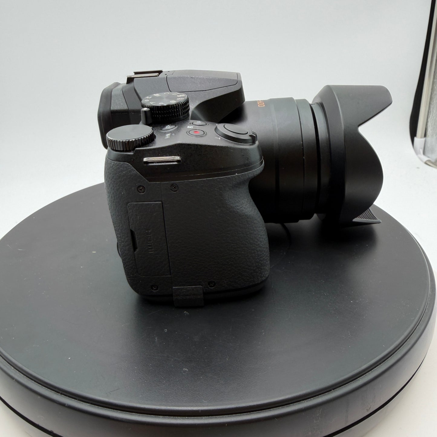 Panasonic Lumix DMC-FZ300 Digital Camera Black 25-600 Lens Battery