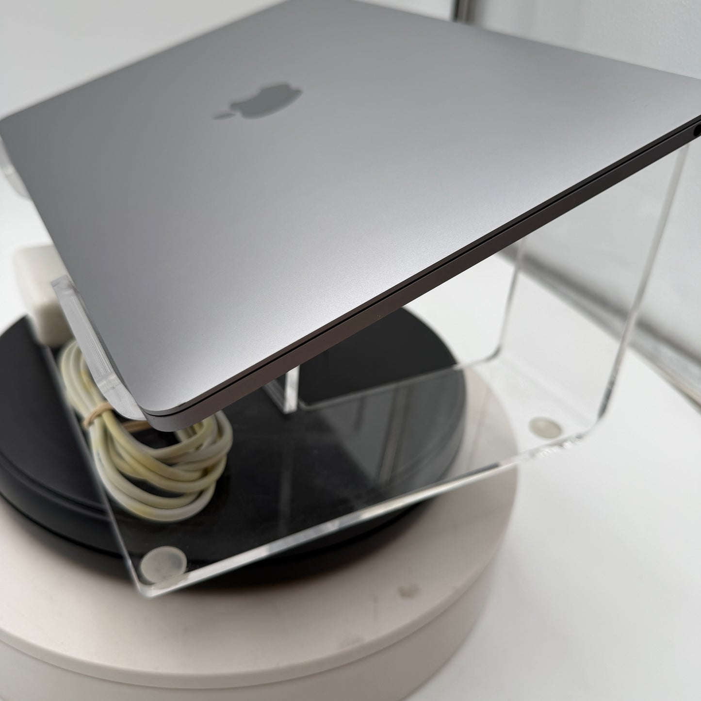 Apple MacBook Pro 13" A2338 2020 M1 8GB 256GB Space Grey