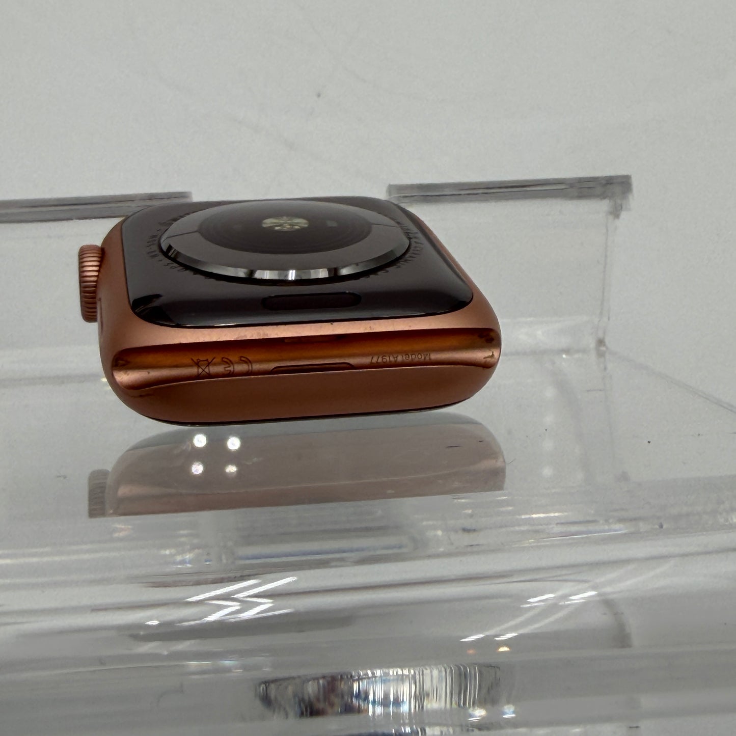 Apple Watch Series 4 40mm Rose Gold Aluminum GPS Only With EXTRAS