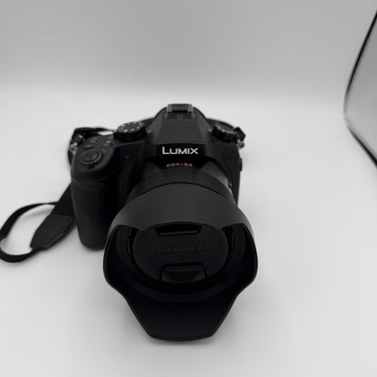 Lumix DMC-FZ1000 20.1 MP Digital Camera With Bag and Extras