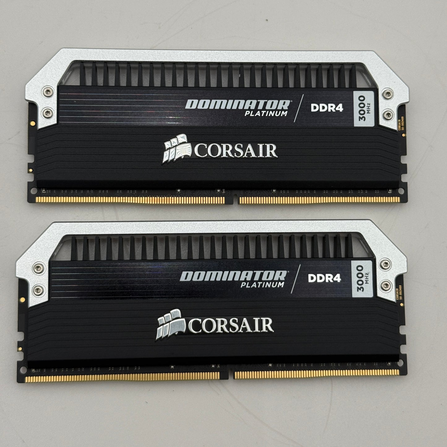 CORSAIR Dominator Platinum DDR4 32GB (2x16) RAM 3000MHZ Black Memory Kit