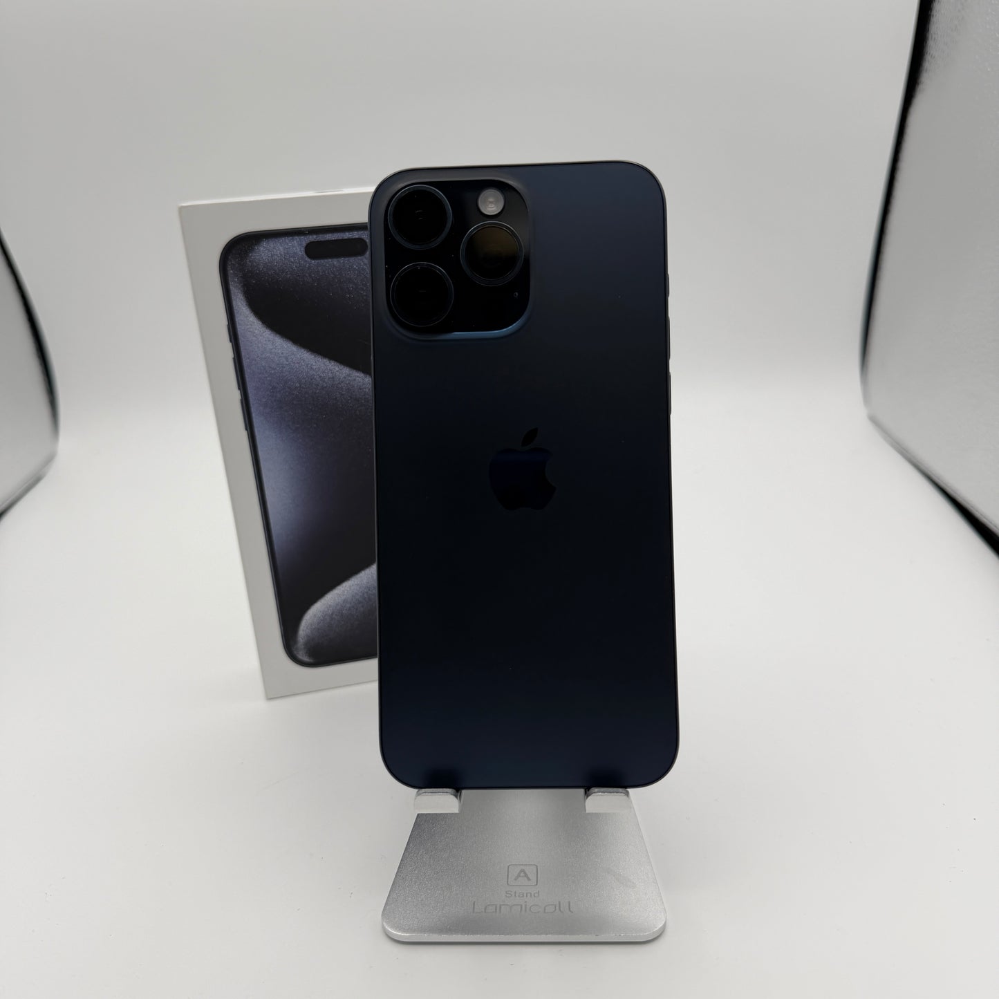 Unlocked Apple iPhone 15 Pro Max 256GB Blue