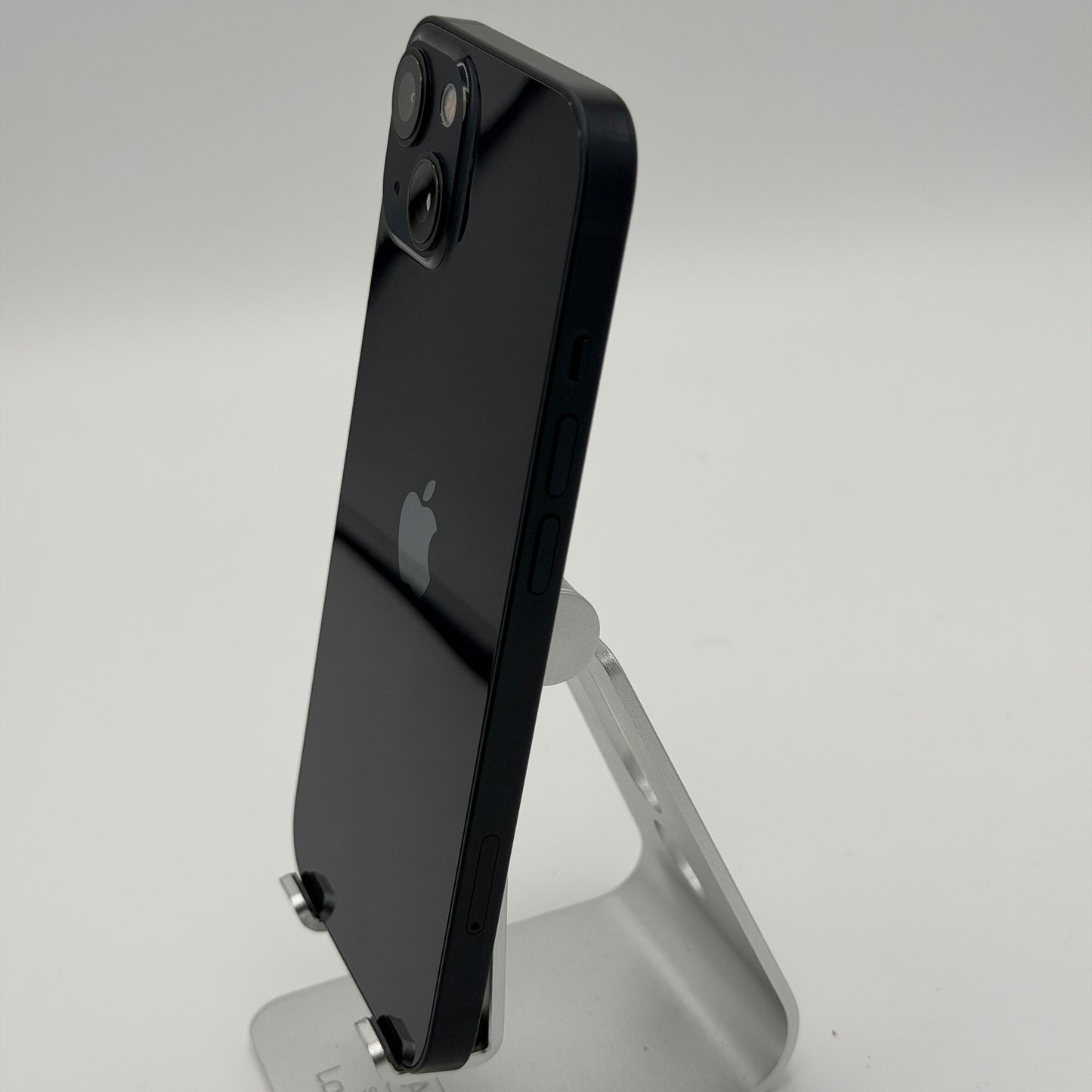 Unlocked Apple iPhone 13 128GB Midnight Read