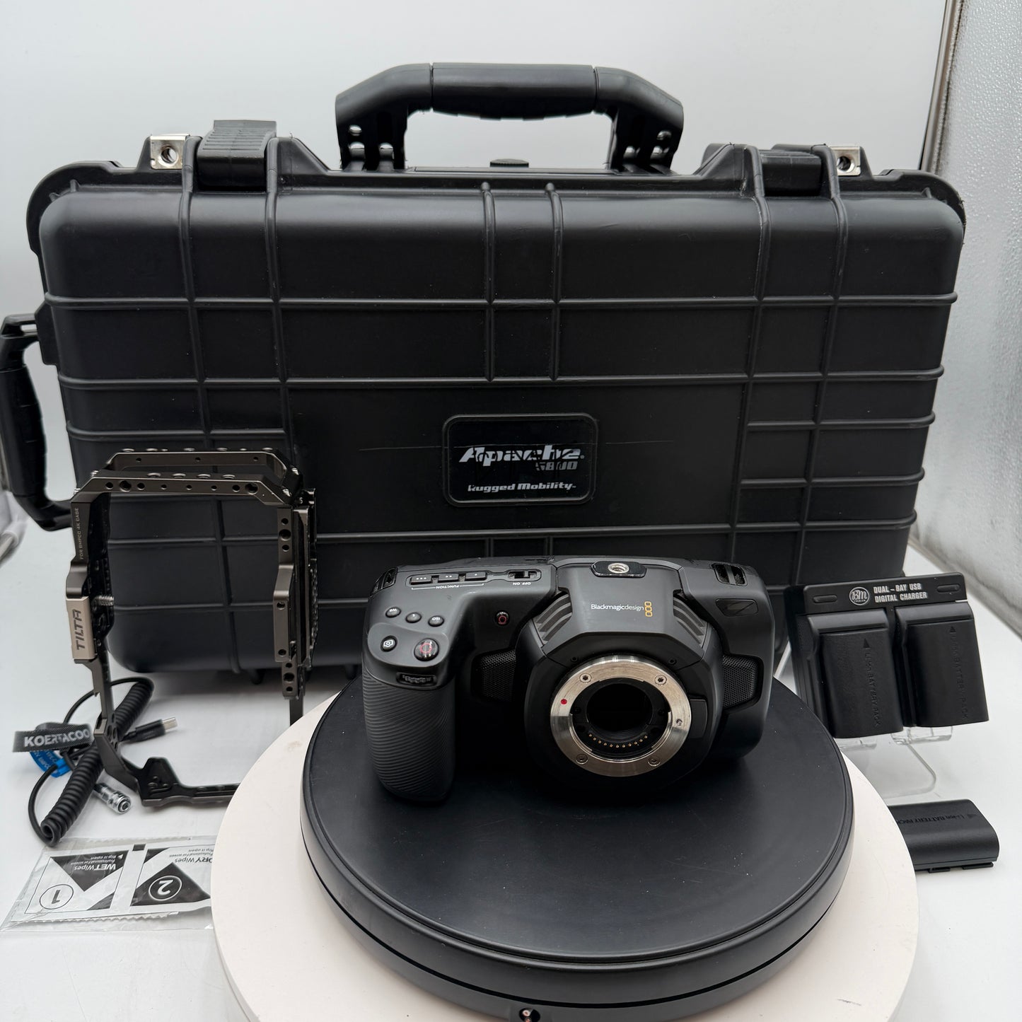 Blackmagic Pocket Cinema Camera 4K 2018 w/ 3 Batteries, Cage, Flight Case