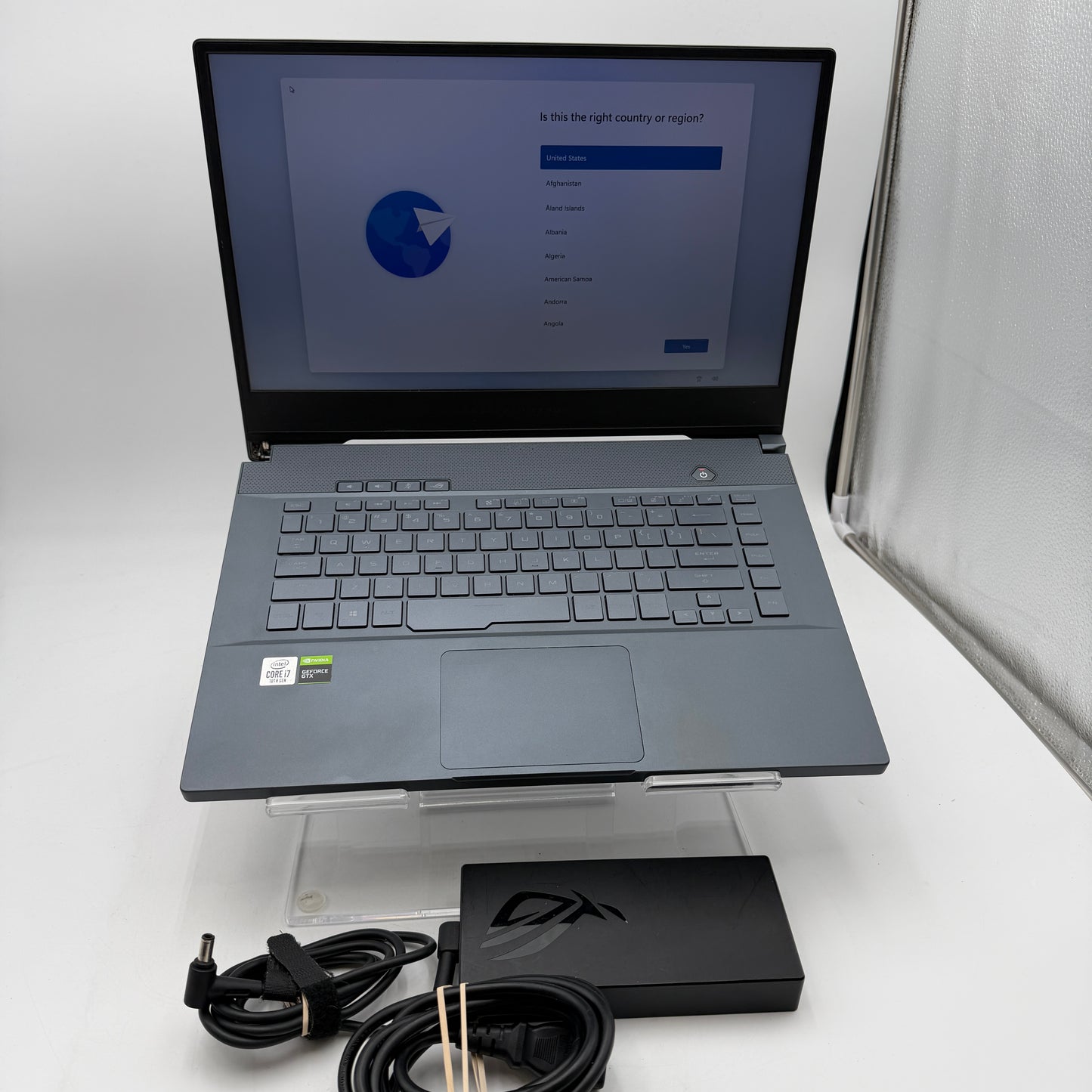 Asus ROG Zephyrus M15  16 inch Core i7  16GB 512GB GU502LU-BI7N4