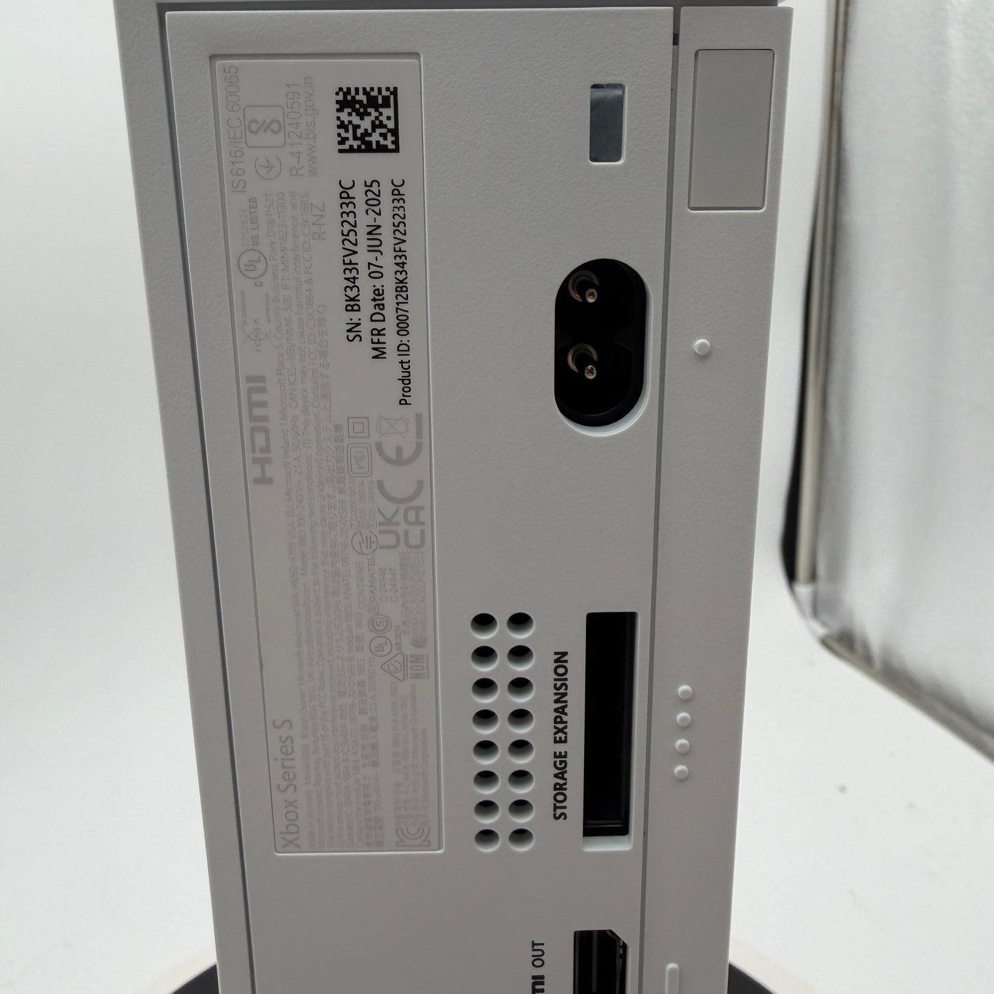 Microsoft Xbox Series S (1883) 2025 500GB White Video Game System