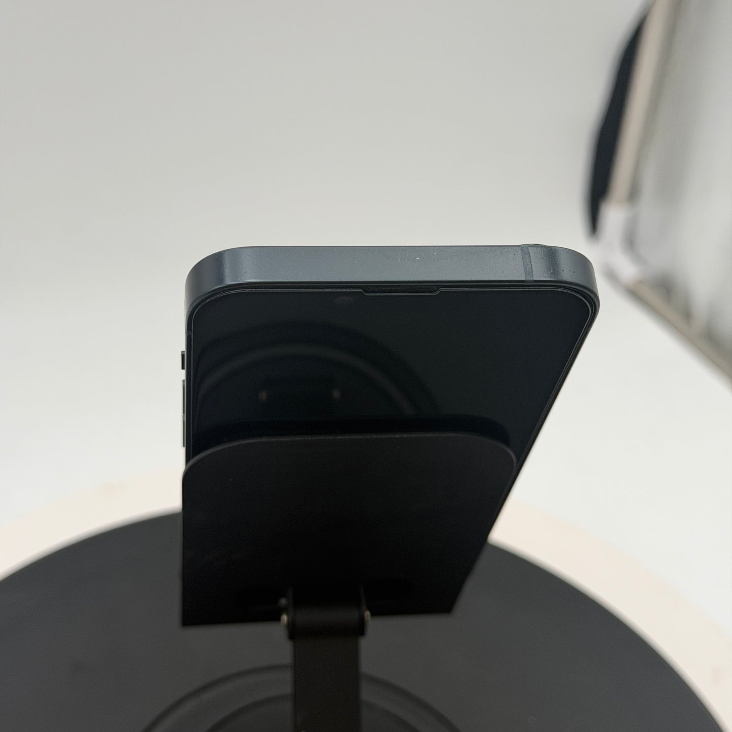 Unlocked Apple iPhone 14 256GB Midnight