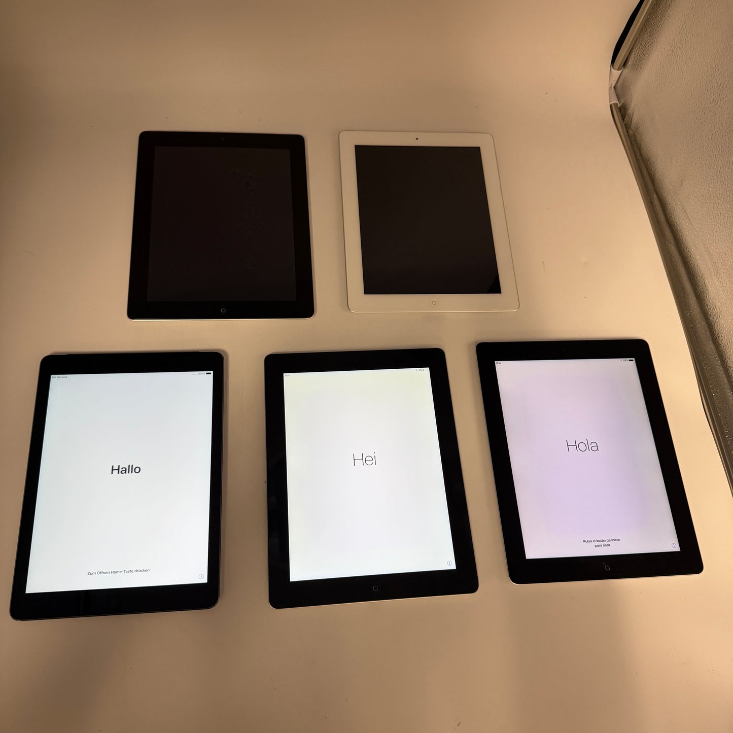 Apple iPad Lot of 5 For Parts or Repair