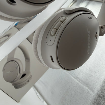 Bose QuietComfort Headphones 5V White Smoke with Box