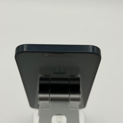 Unlocked Apple iPhone 13 128GB Midnight Read