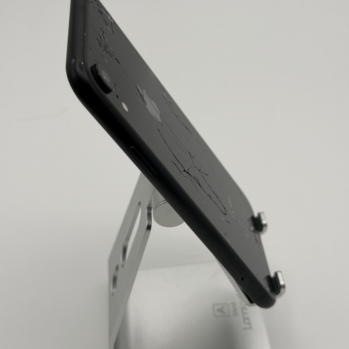 Unlocked Apple iPhone XR 128GB Black Service Bat  READ