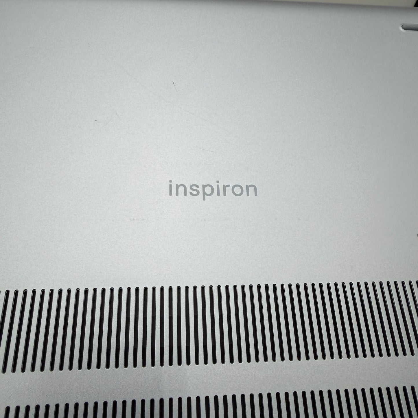 Dell Inspiron 14 7440 2-in-1 14-inch Core 5 16GB 512GB Laptop