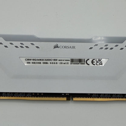 Corsair Vengeance RGB PRO 16GB DDR4 Memory Kit White 3200MHz CL16