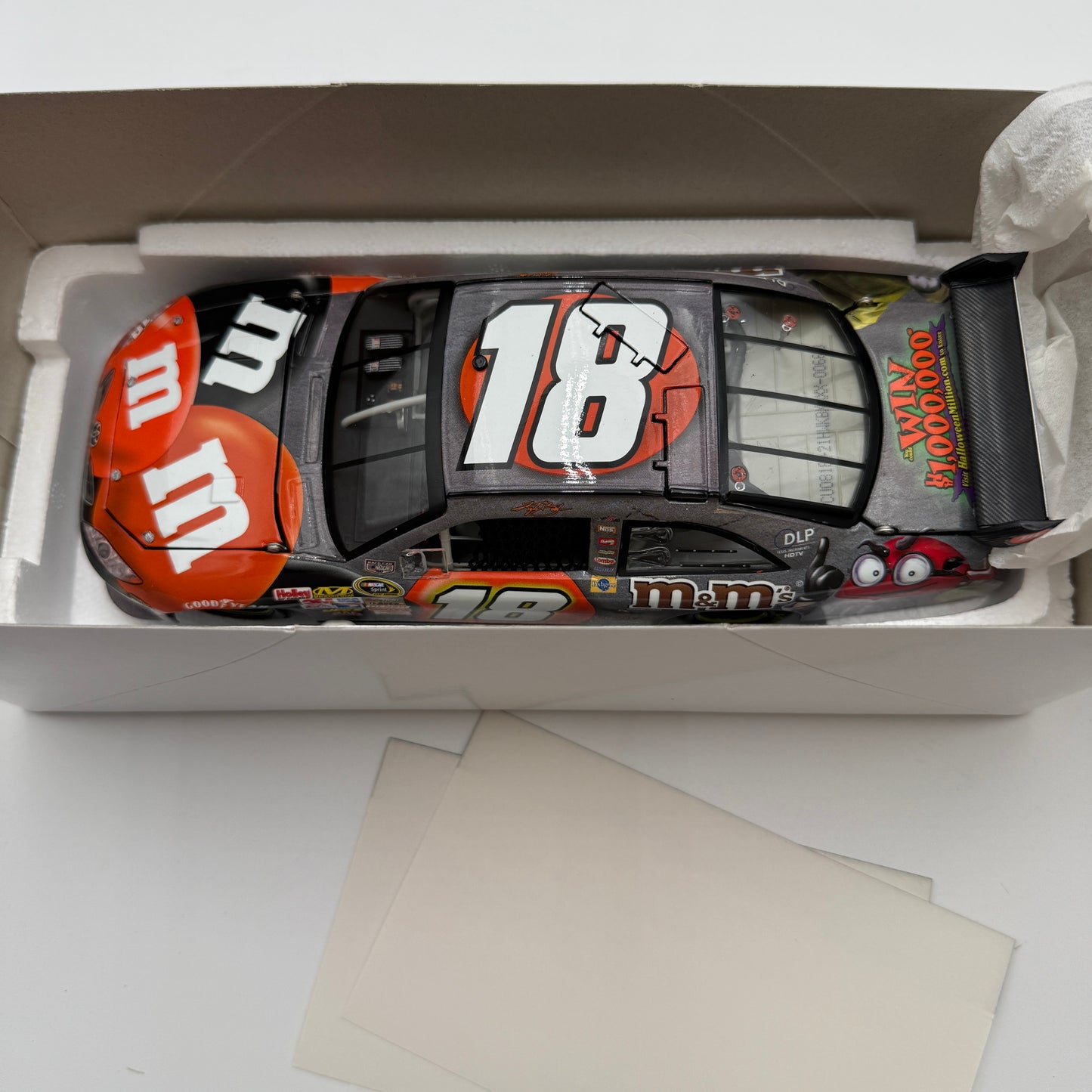 2008 Kyle Busch #18 M&M's Halloween 1:24 Diecast Model Car - Action Racing Collectible