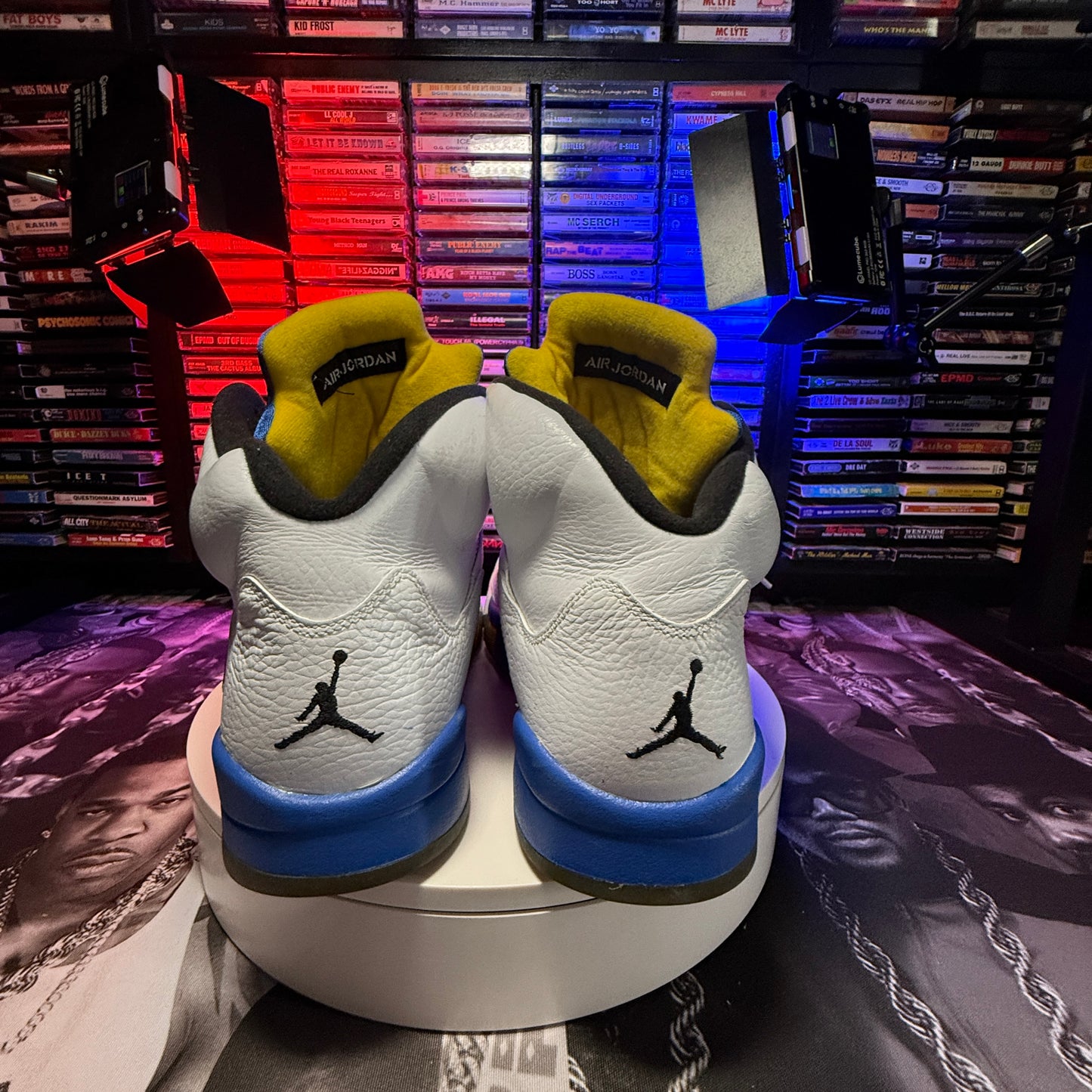 2013 Air Jordan Retro 5 Laney White Blue Maize 136027-189 Size 12 No Box