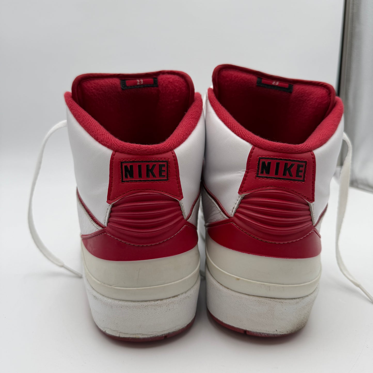 Air Jordan 2014 Nike Air Jordan 2 Retro Chicago Size 12 385475-102 Used