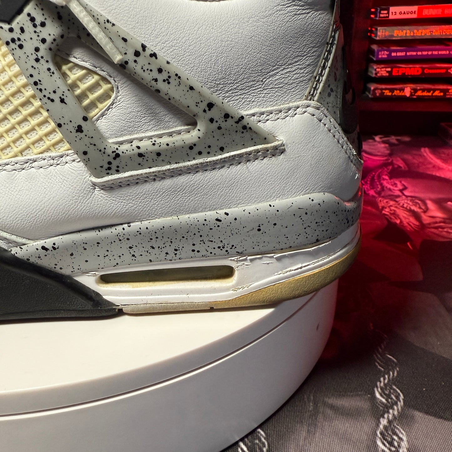 2015 Nike Air Jordan 4 Retro OG White Cement 840606-192 Size 12 with Replacement Box