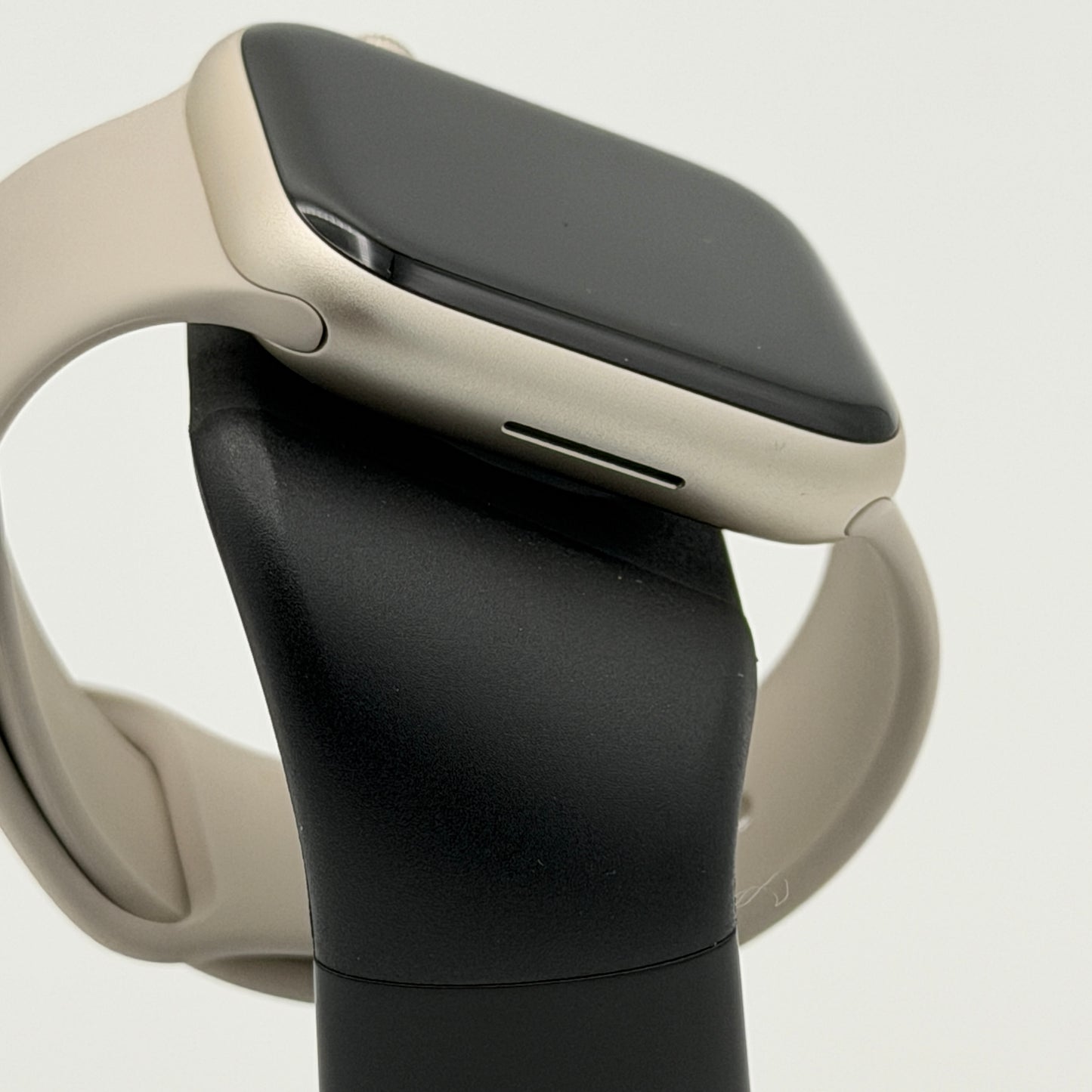 Apple Watch Series 8 GPS 45mm Silver A2771 2022 Sport Band Used