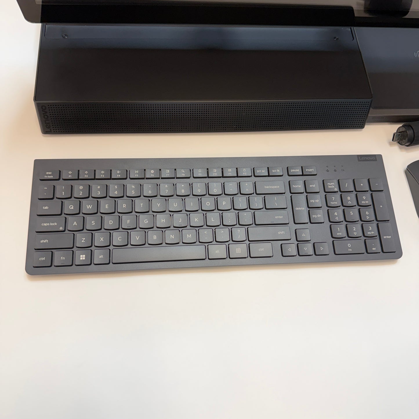 Lenovo Yoga A940-271CB Touchscreen All In OneComputer 1.25TB 16GB i7-9700