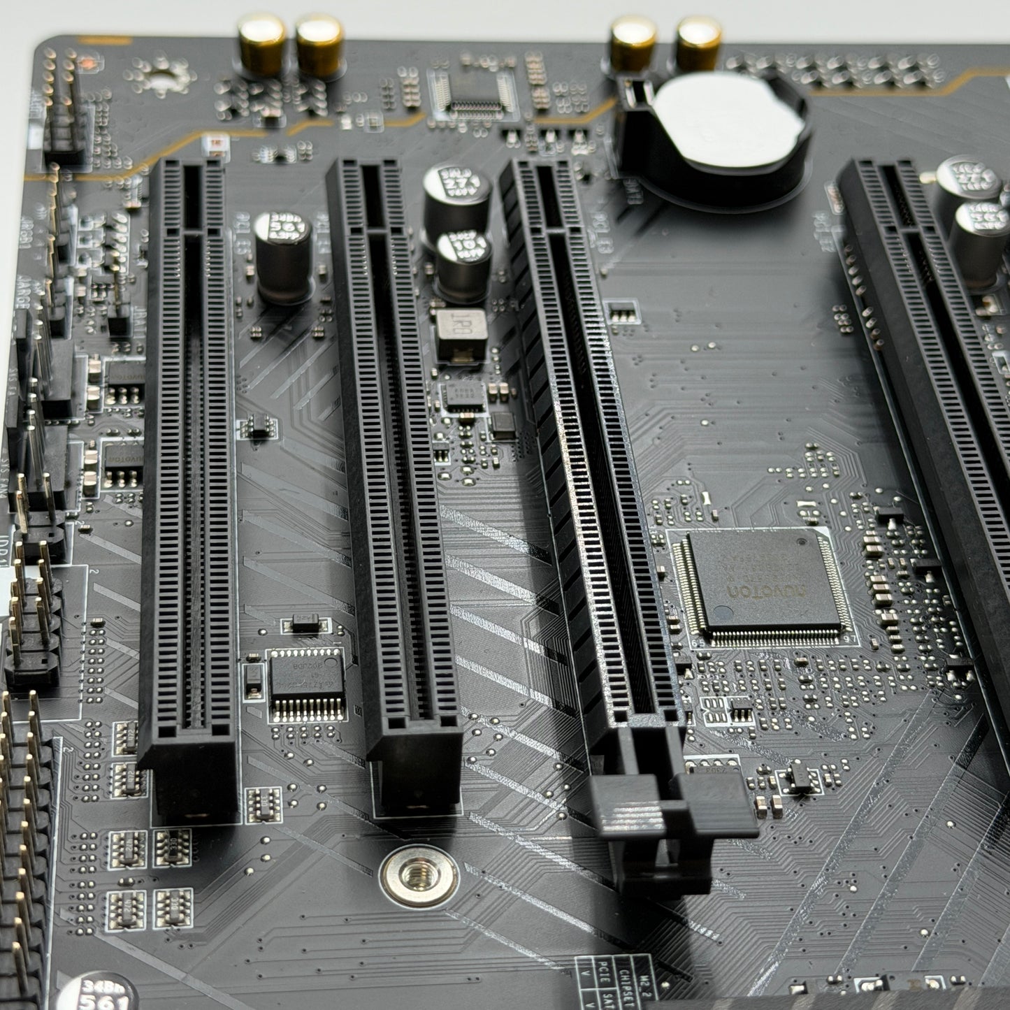 MSI Pro B760-VC WiFi Motherboard