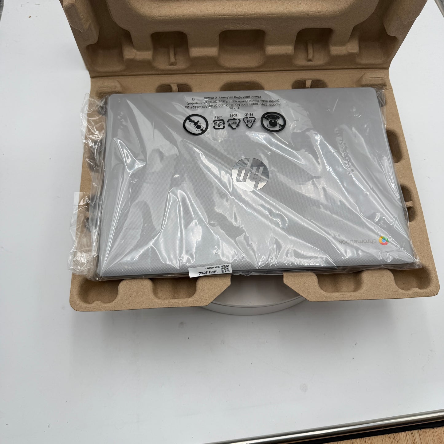 HP Chromebook 14a-1013dx 14-inch Laptop 4GB RAM 64GB Silver New Open Box
