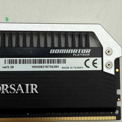 CORSAIR Dominator Platinum DDR4 32GB (2x16) RAM 3000MHZ Black Memory Kit