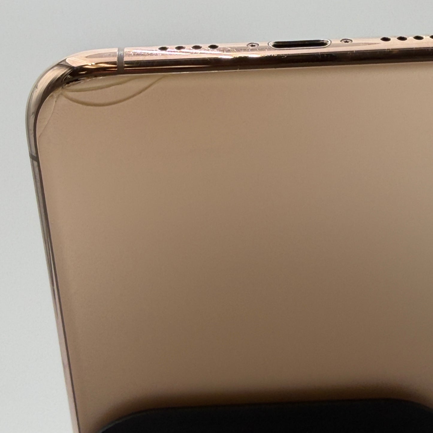 Unlocked Apple iPhone 11 Pro Max 64GB Gold READ