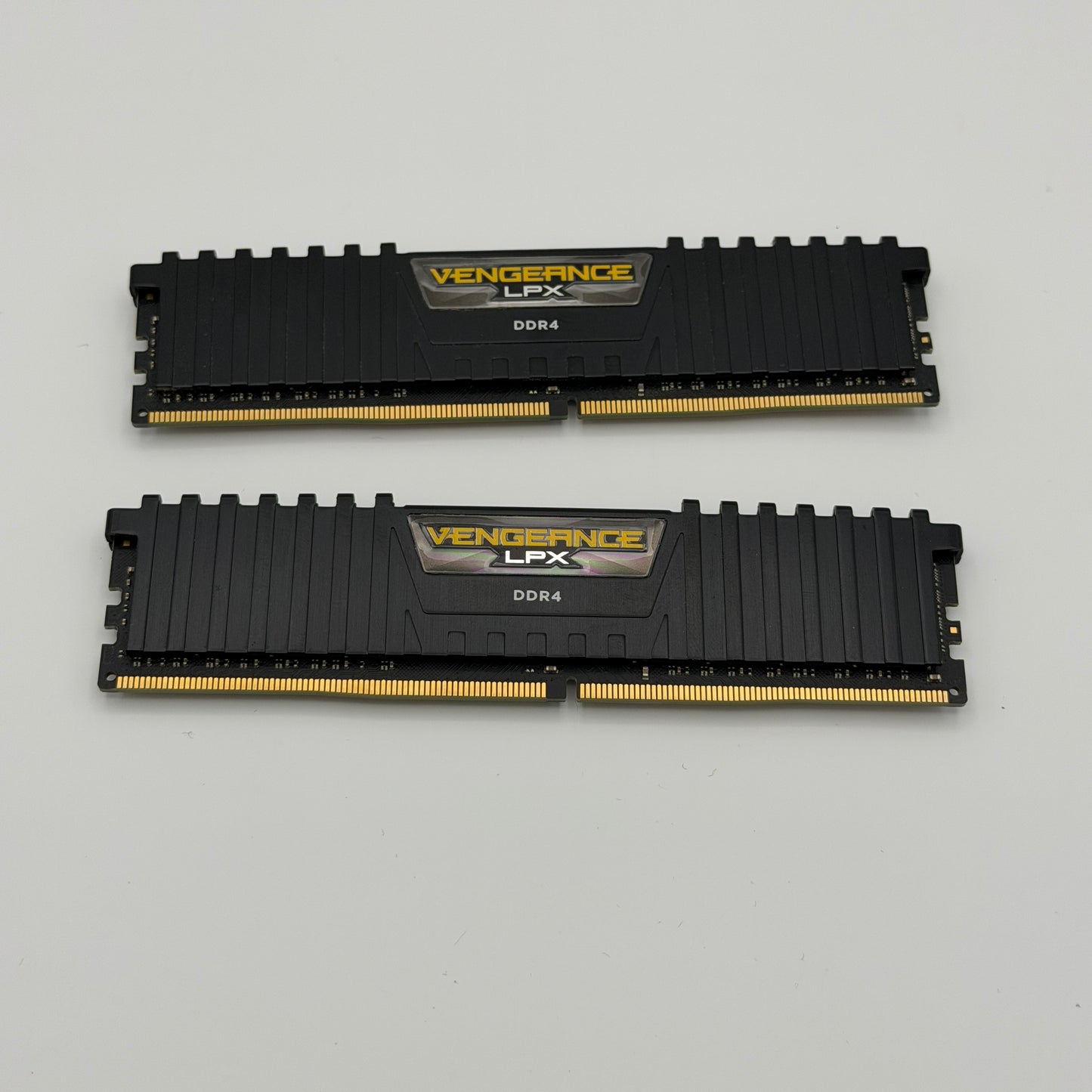 CORSAIR Vengeance DDR4 16GB 2133MHz