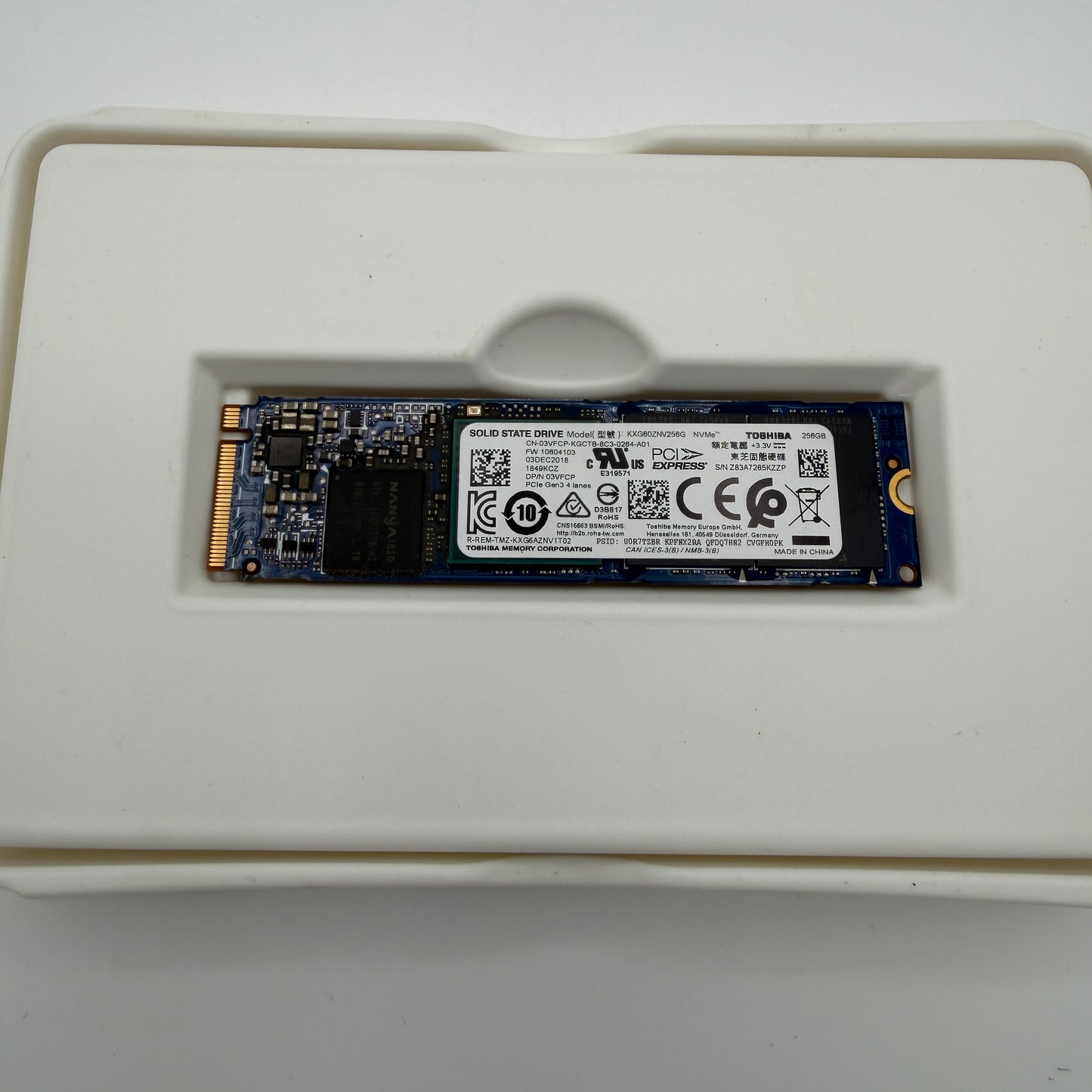 Toshiba XG6 KSG60ZMV256G 256GB M.2 2280 Internal SSD