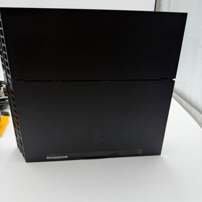 Sony PlayStation 4 CUH-1215A 500GB Black with 2 Controllers