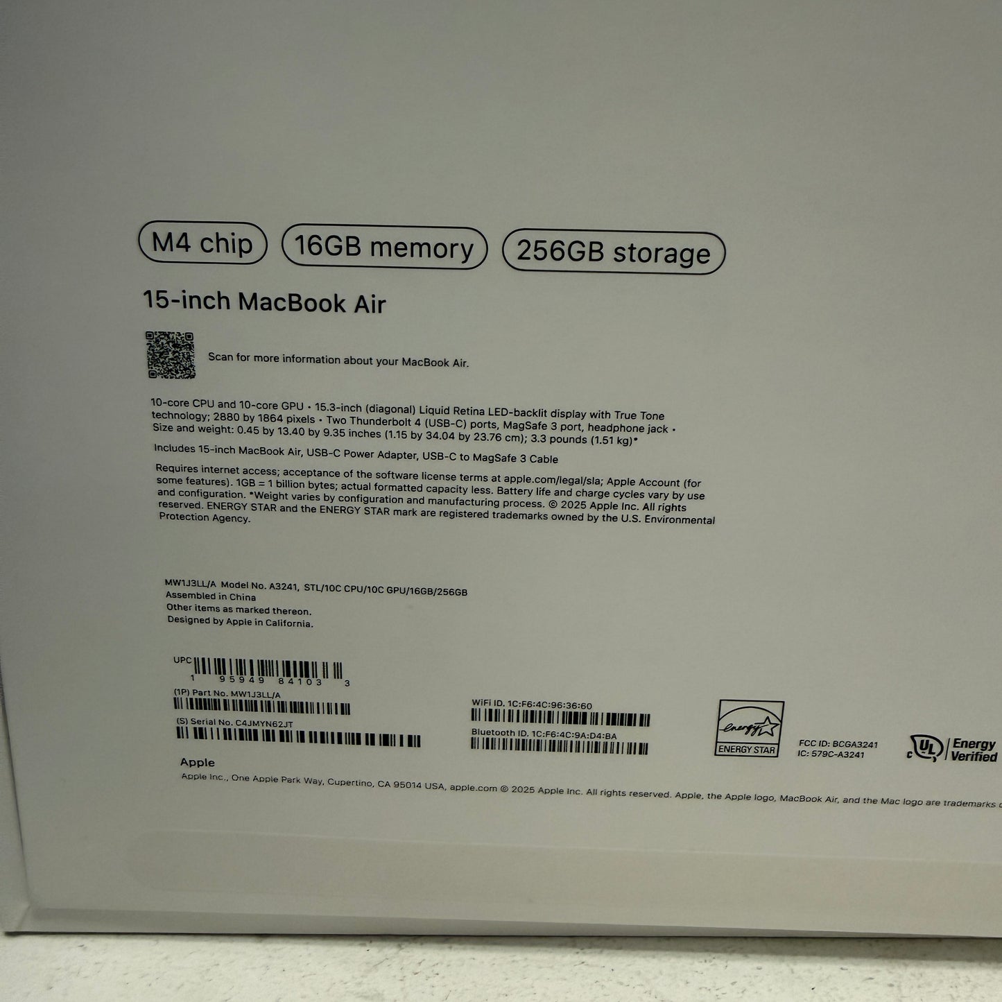 Apple MacBook Air 15-inch A3241 2024 M4 16GB 256GB Laptop Starlight