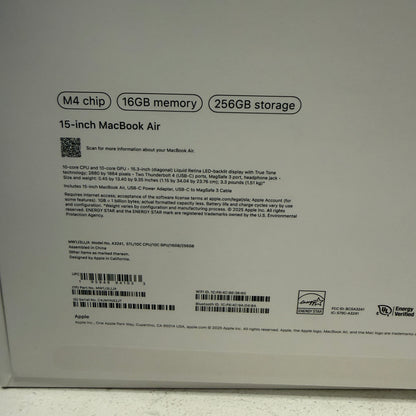 Apple MacBook Air 15-inch A3241 2024 M4 16GB 256GB Laptop Starlight