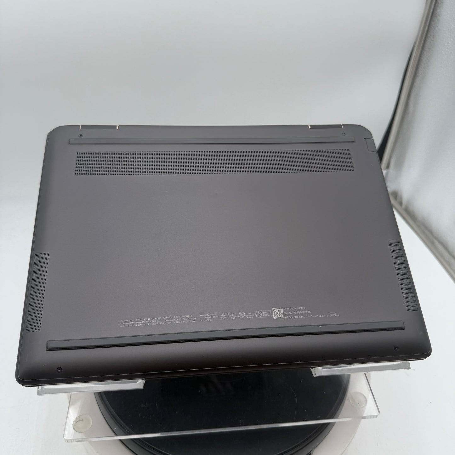 HP Spectre x360 14-ef2013dx 2-in-1 Laptop - 14-inch, Core i7, 16GB RAM, 500GB SSD, Black