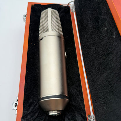 Warm Audio WA-87 R2 Nickel Condenser Microphone With Box