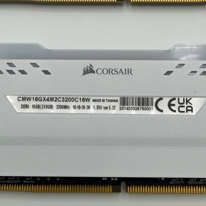 Corsair Vengeance RGB PRO 16GB DDR4 Memory Kit White 3200MHz CL16