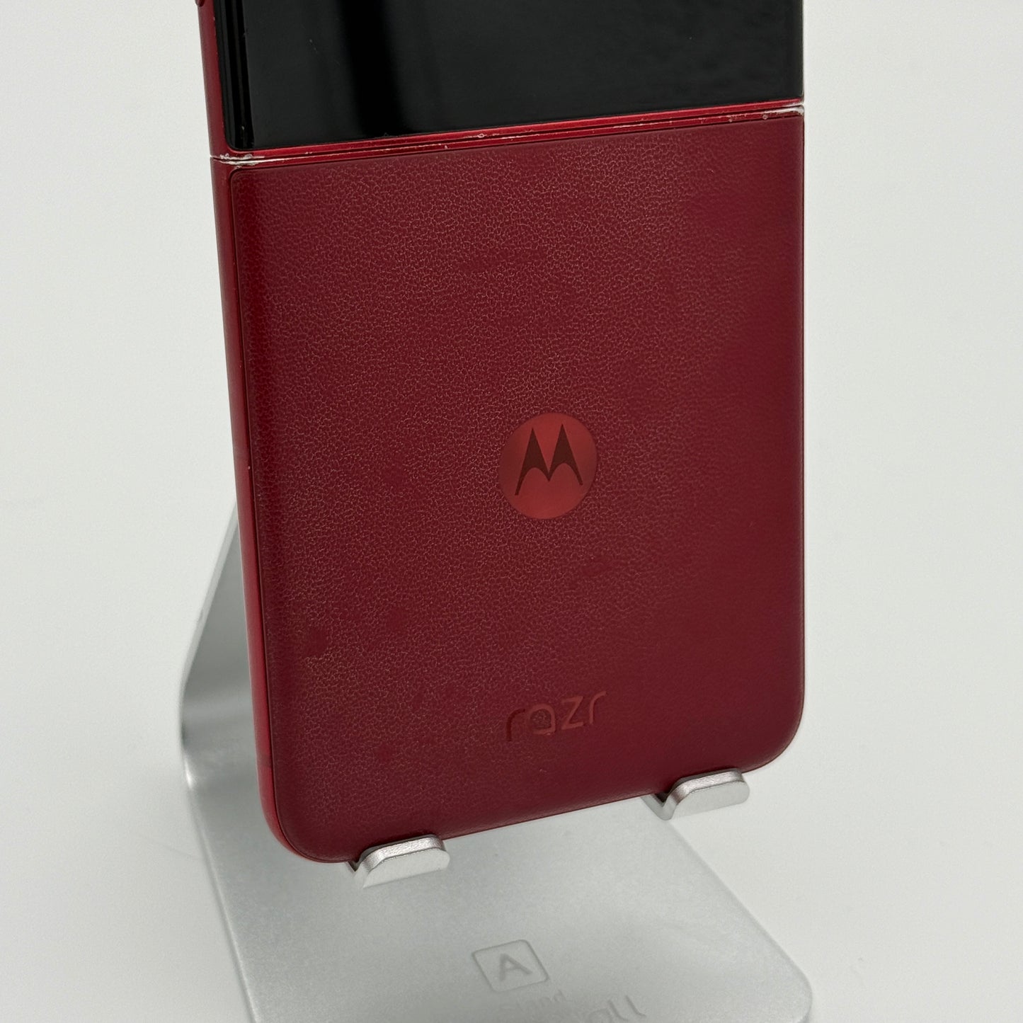 Motorola Razr Ultra 2025 512GB Red AT&T ONLY For Parts or Repair