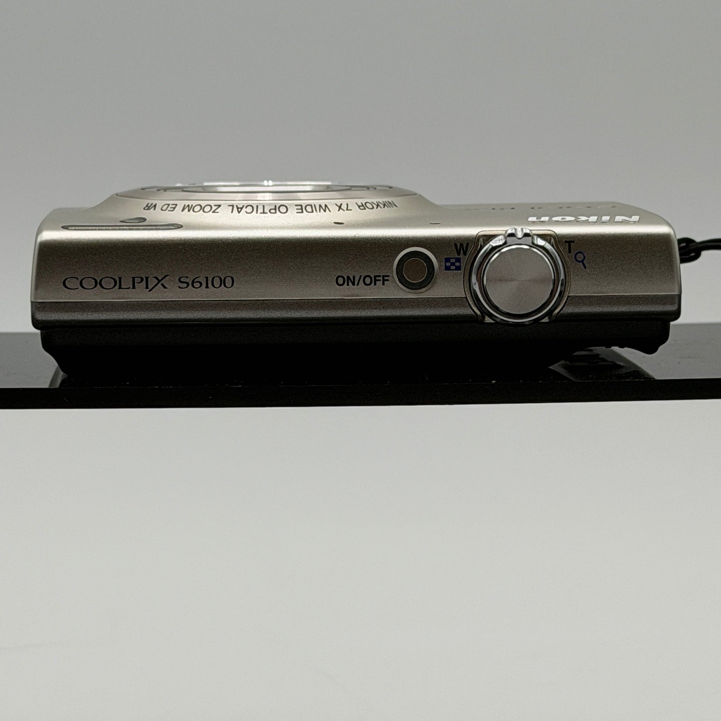 Used Nikon Coolpix S6100 Digital Camera Silver with Carrying Bag