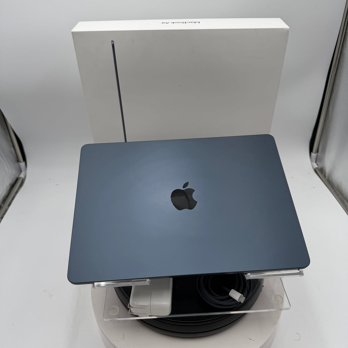 Apple MacBook Air 13-inch M4 2025 16GB 256GB Midnight