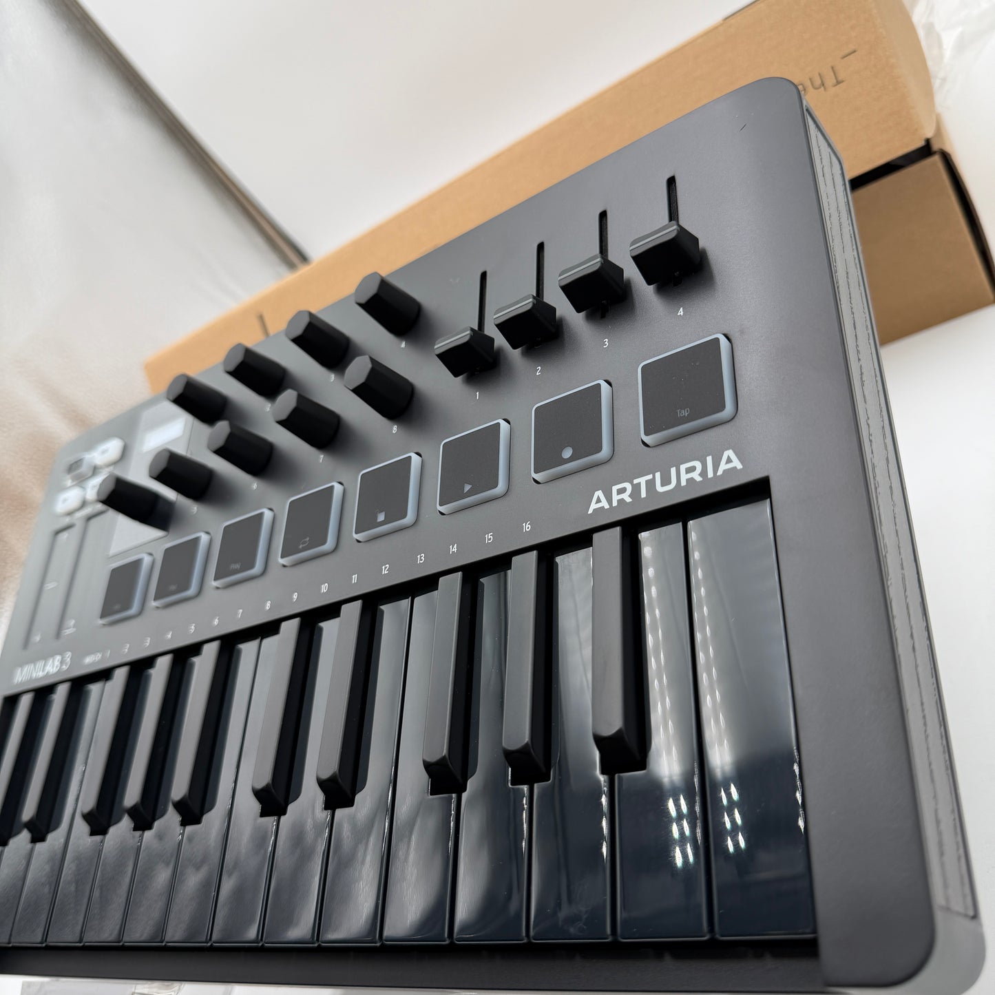 Arturia MiniLab 3 MIDI Controller Silver With Box