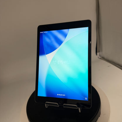 Apple iPad 9th Gen A2602 64GB Wi‑Fi Only Tablet - Space Gray