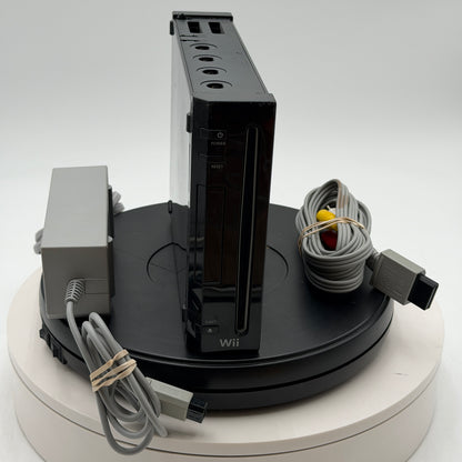 Nintendo Wii (RVL-001) 2006 Video Game System READ