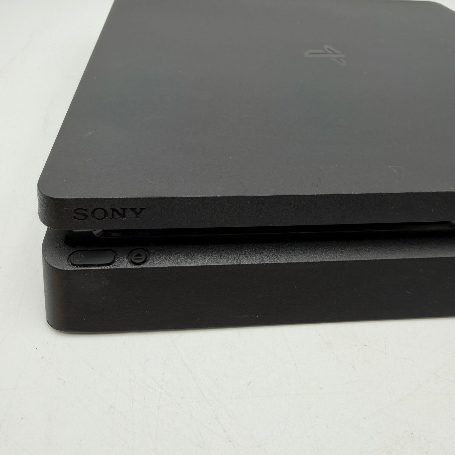 Sony PlayStation 4 Slim CUH-2215A 500GB w/ Controller Software Version 11.0