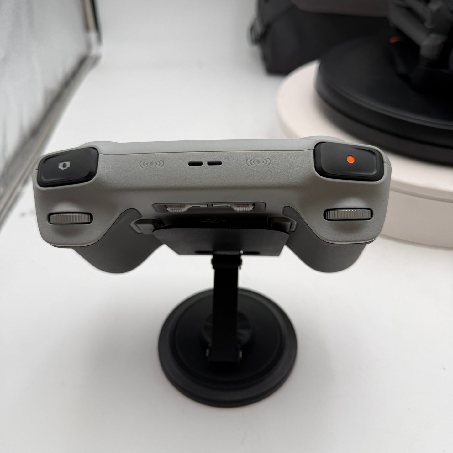 DJI Mavic 3 Classic Drone w/ Smart Remote, Case and 3 Batteries